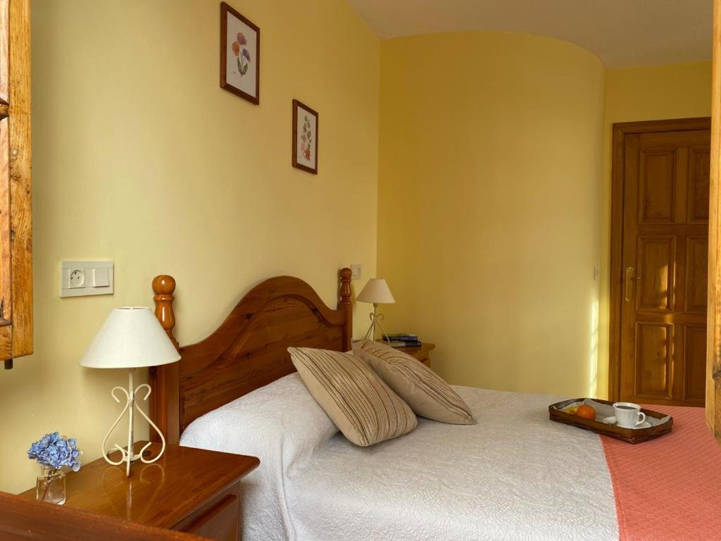 Ahio San Martin, Apartamentos Rurales Casa De La Villa Сан-Мартин-де-Оскос Экстерьер фото