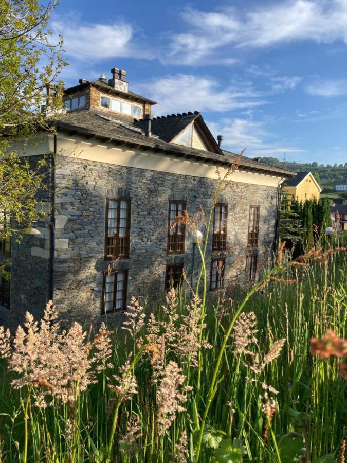 Ahio San Martin, Apartamentos Rurales Casa De La Villa Сан-Мартин-де-Оскос Экстерьер фото